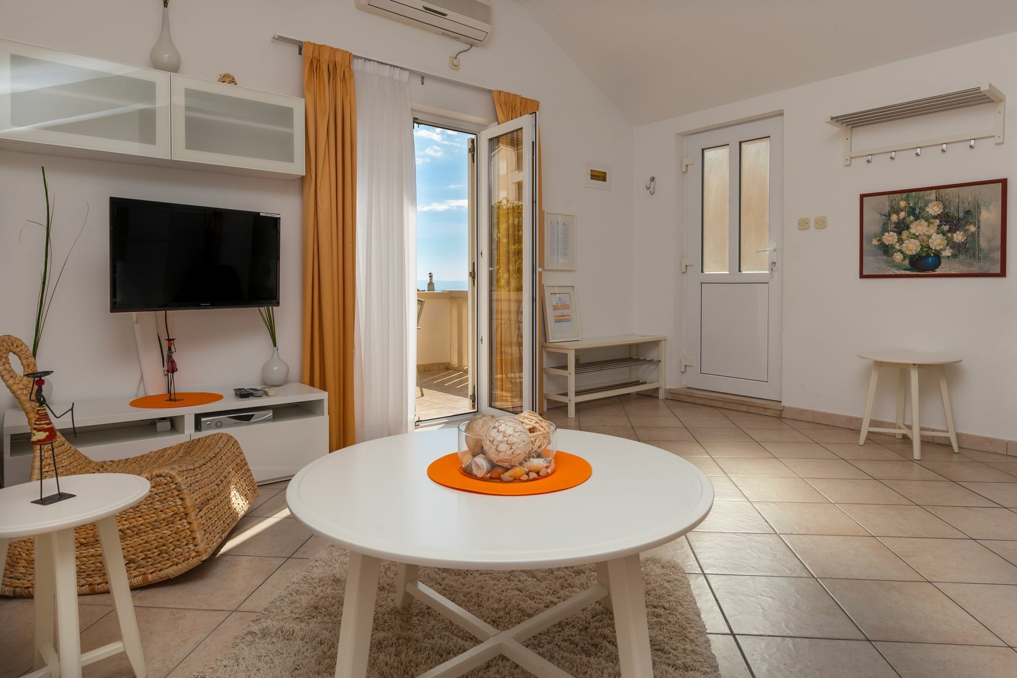 Apartament Livia Bol